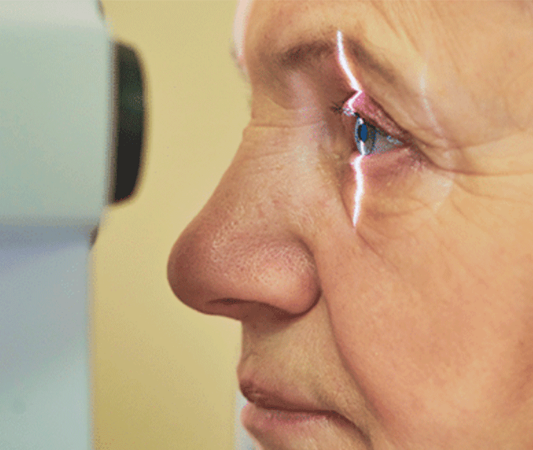  Best Ophthalmologist for Glaucoma, Dr. Neeta Maske 