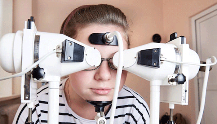 Best Eye Surgeon for Squint and Orthoptics , Dr .Neeta Maske
